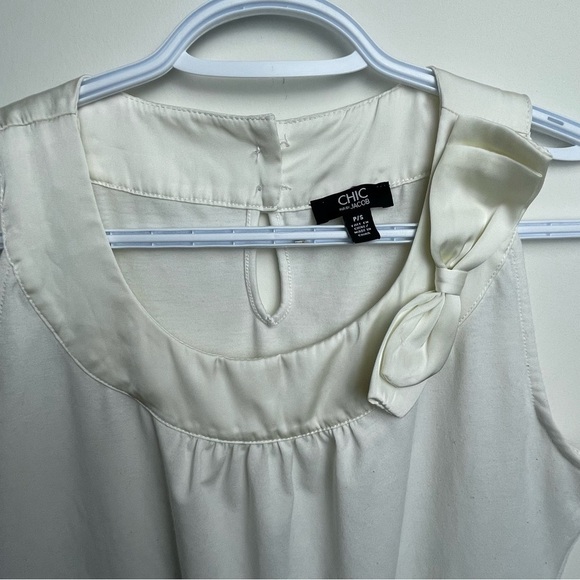 Chic By Jacob Ivory Sleeveless Top With Bow On The Side Size Small - Picture 5 of 8